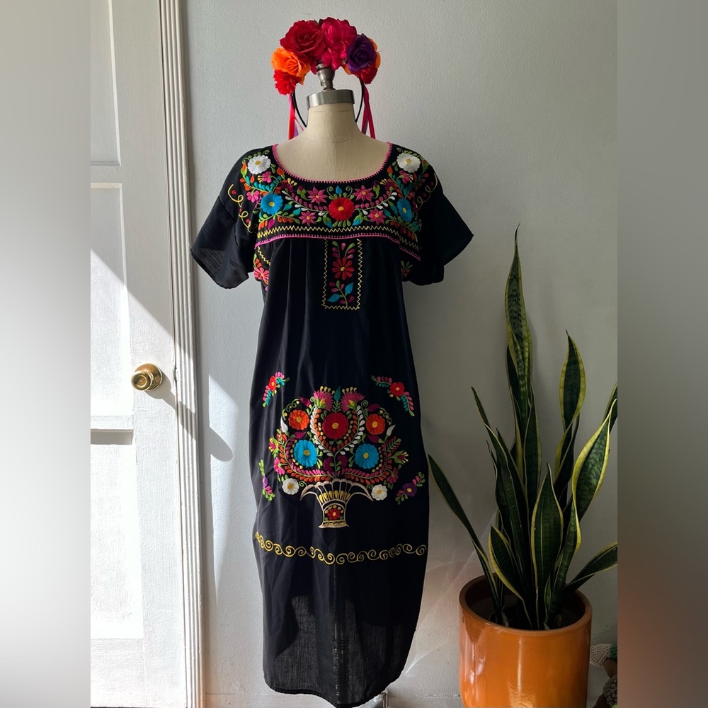 Authentic Casa Flores Dress• Hispanic Heritage•Sz l - Picture 2 of 13